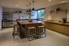 Shiretoko Yuhi No Ataruie Onsen Hostel