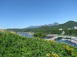 Shiretoko Yuhi No Ataruie Onsen Hostel