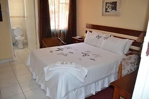 Ebuhleni Guest Lodge