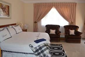 Ebuhleni Guest Lodge