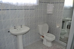 Ebuhleni Guest Lodge