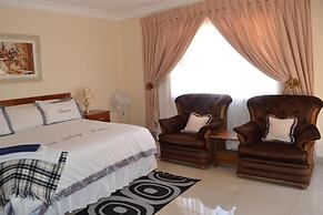 Ebuhleni Guest Lodge