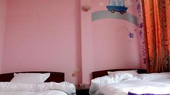 Ha Long Happy Hostel - Adults Only