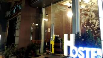 Ha Long Happy Hostel - Adults Only