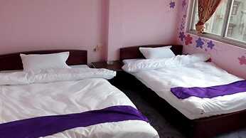 Ha Long Happy Hostel - Adults Only