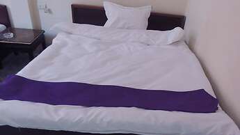 Ha Long Happy Hostel - Adults Only