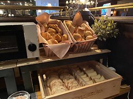 Hotel Silk Tree Nagoya