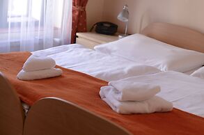 Hotel Paradies