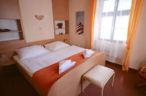 Hotel Paradies
