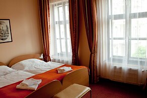 Hotel Paradies