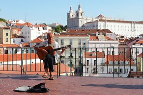 Alfama Yellow House