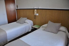 Hostal Ramón y Cajal