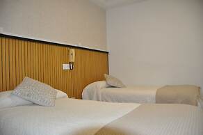 Hostal Ramón y Cajal