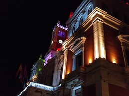 Hostal Ramón y Cajal