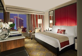 The Parisian Macao