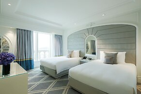 The Parisian Macao