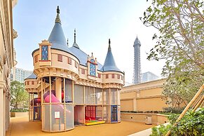 The Parisian Macao