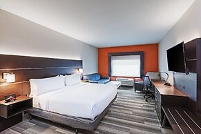 Holiday Inn Express & Suites Coffeyville by IHG