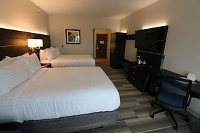 Holiday Inn Express & Suites Coffeyville by IHG