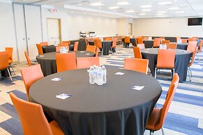 Holiday Inn Express & Suites Danville by IHG