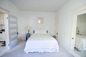 Brown and Hawkins Historical Apartments