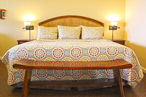 Mahana House Country Inn