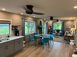 Mahana House Country Inn