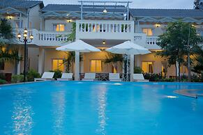 Blue Paradise Resort