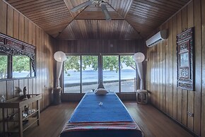 Gangga Island Resort & Spa