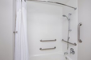 Holiday Inn Express & Suites Carrollton West by IHG