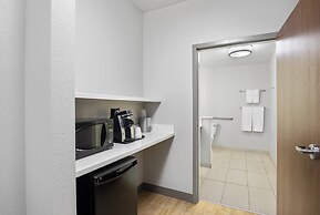 Holiday Inn Express & Suites Carrollton West by IHG