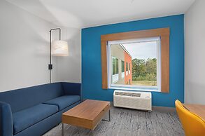 Holiday Inn Express & Suites Carrollton West by IHG