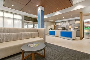 Holiday Inn Express & Suites Carrollton West by IHG