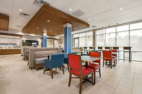 Holiday Inn Express & Suites Carrollton West by IHG