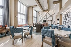 Hampton Inn & Suites Dallas - Central Expy North Park Area