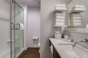 Hampton Inn & Suites North Dallas Central Expy