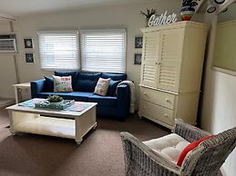 Montego Bay - Peachtree Road 122 3 Bedroom Home by RedAwning