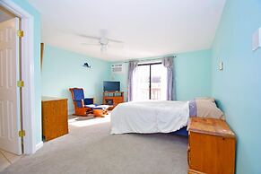 Crab Harbour 4 3 Bedroom Townhouse by RedAwning