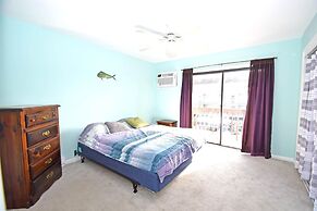 Crab Harbour 4 3 Bedroom Townhouse by RedAwning