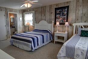 Carolina Moon 4 Bedroom Home by RedAwning