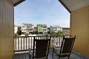Carolina Moon 4 Bedroom Home by RedAwning