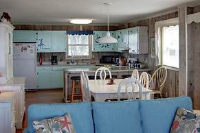 Carolina Moon 4 Bedroom Home by RedAwning