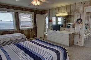 Carolina Moon 4 Bedroom Home by RedAwning