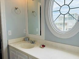 Inn Between 6 Bedroom Home by RedAwning