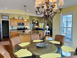 Inn Between 6 Bedroom Home by RedAwning