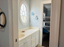 Inn Between 6 Bedroom Home by RedAwning