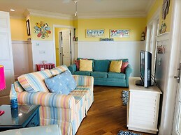 Inn Between 6 Bedroom Home by RedAwning