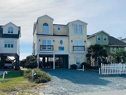 Inn Between 6 Bedroom Home by RedAwning