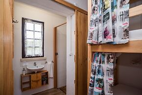 Ericeira Villa Surf Camp Hostel