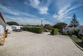 Ericeira Villa Surf Camp Hostel